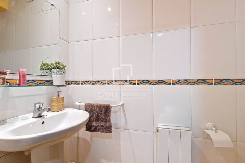 Villa for sale in Cubelles, Barcelona, Spain 3 bedrooms, 130 sq.m. No. 150520 - photo 14