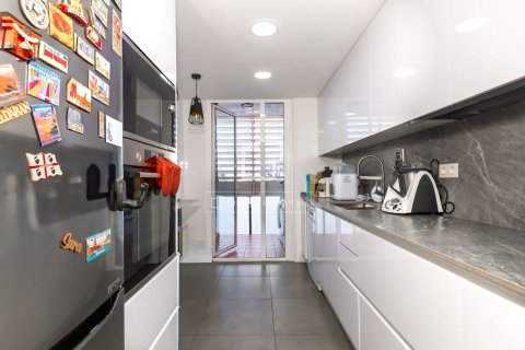 Dzīvoklis pārdošanā Sant Just Desvern, Barcelona, Spānijā 3 istabas, 112 m2 Nr. 150518 - attēls 17