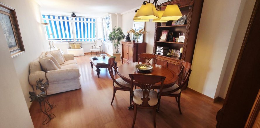 Apartamento Alicante, España 3 dormitorios, 121 m2 No. 138267