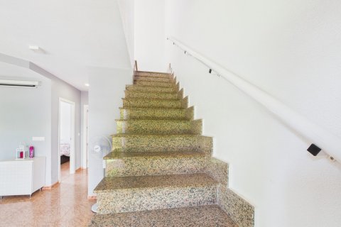 Villa for sale in Los Urrutias, Murcia, Spain 4 bedrooms,  No. 146231 - photo 9