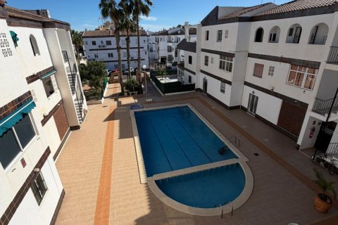Lägenhet till salu i Punta Prima, Alicante, Spanien 2 sovrum, 64 kvm. Nr. 189088 - foto 2