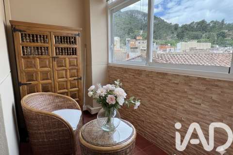 Kaupunkipientalo Xeresa, Valencia, Espanja 4 makuuhuonetta, 272 m2 No. 153535