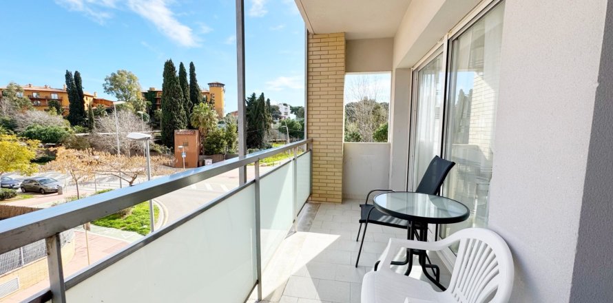 Apartment in Lloret de Mar, Girona, Spain 3 bedrooms, 70 sq.m. No. 154953