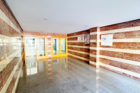 Apartment for sale in Lloret de Mar, Girona, Spain 2 bedrooms, 87 sq.m. No. 154952 - photo 2