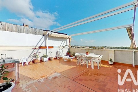 Appartamento a Cubelles, Barcelona, Spagna 3 camere da letto, 112 mq. N° 173252