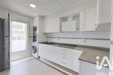 Dzīvoklis pārdošanā Cubelles, Barcelona, Spānijā 3 istabas, 112 m2 Nr. 173252 - attēls 18