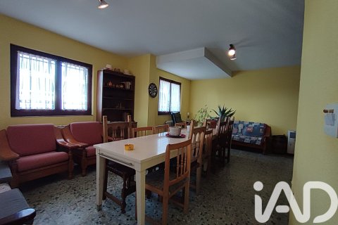 Продажа дома в Вегуэллина де Орбиго, Леон, Испания 6 спален, 949м2 №173247 - фото 14