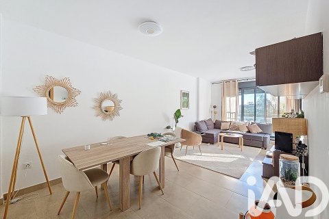 Huoneisto myytävänä Alfara del Patriarca, Valencia, Espanja, 3 makuuhuonetta, 124 m2 No. 173248 - kuva 2