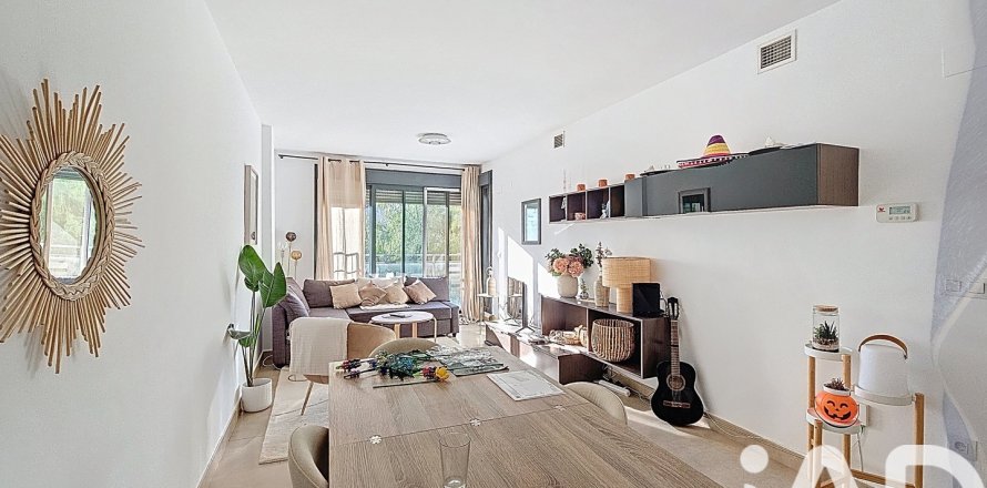 Huoneisto Alfara del Patriarca, Valencia, Espanja 3 makuuhuonetta, 124 m2 No. 173248