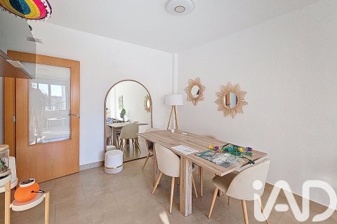 Huoneisto myytävänä Alfara del Patriarca, Valencia, Espanja, 3 makuuhuonetta, 124 m2 No. 173248 - kuva 7