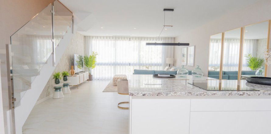 Townhouse Marbella, Malaga, Spain 4 bedrooms, 177.5 sq.m. No. 108347