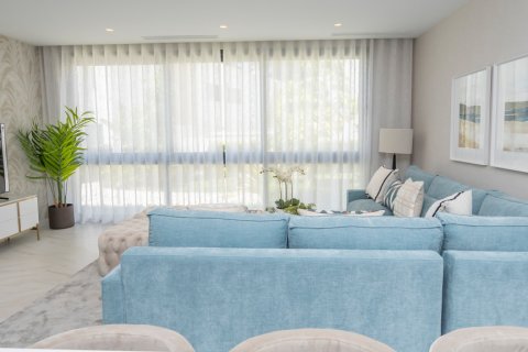Townhouse for sale Marbella, Malaga, Spain 4 bedrooms, 177.5 sq.m. No. 108347 - photo 11