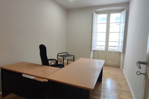Продажа квартиры в Асторга, Леон, Испания 4 спальни, 185м2 №196500 - фото 16