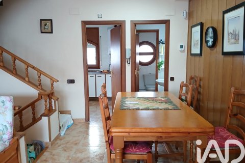 House à vendre à Torredembarra, Tarragona, Espagne, 4 chambres, 123 m2 No. 196498 - photo 8