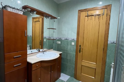 Apartamento en venta en Ciudad Rodrigo, Salamanca, España 3 dormitorios, No. 185332 - foto 20
