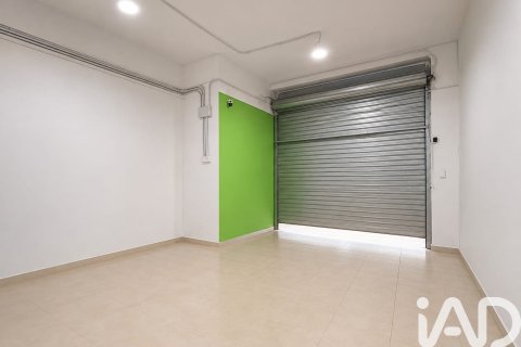 Commercial property à Cunit, Tarragona, Espagne 75 m2 No. 194347