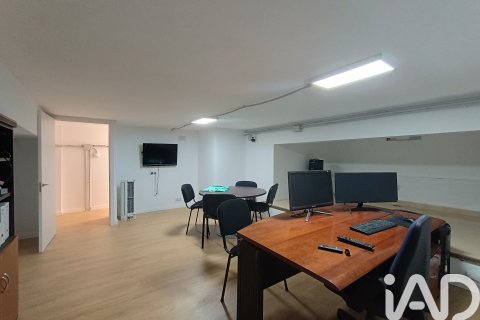 Commercial property à louer à Cunit, Tarragona, Espagne, 75 m2 No. 194347 - photo 11