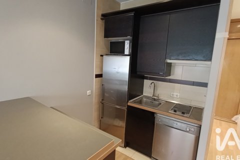 Dzīvoklis īrēšanai Madrid, Spānijā 1 istaba, 55 m2 Nr. 194350 - attēls 7