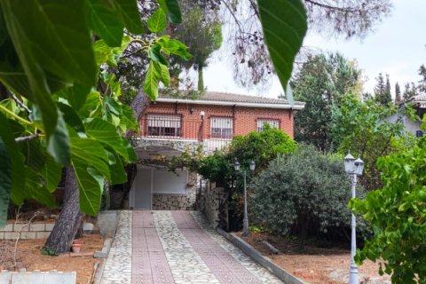 Dzīvoklis pārdošanā Colmenar de Oreja, Madrid, Spānijā 5 istabas, 231 m2 Nr. 153042 - attēls 2