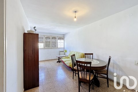 Lägenhet till salu i Cornella De Llobregat, Barcelona, Spanien 3 sovrum, 89 kvm. Nr. 153043 - foto 13