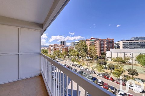 Lägenhet till salu i Cornella De Llobregat, Barcelona, Spanien 3 sovrum, 89 kvm. Nr. 153043 - foto 16