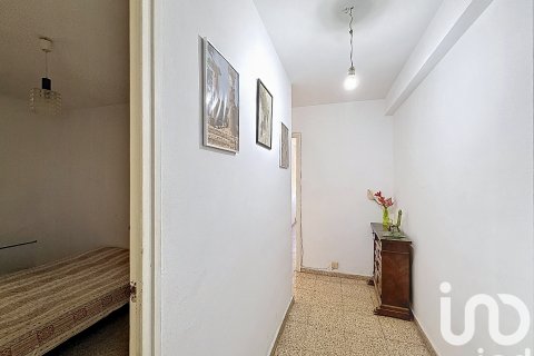 Lägenhet till salu i Cornella De Llobregat, Barcelona, Spanien 3 sovrum, 89 kvm. Nr. 153043 - foto 2