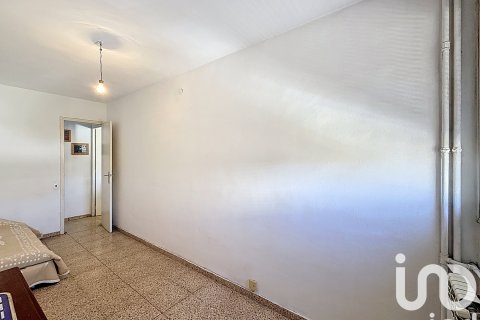 Lägenhet till salu i Cornella De Llobregat, Barcelona, Spanien 3 sovrum, 89 kvm. Nr. 153043 - foto 7
