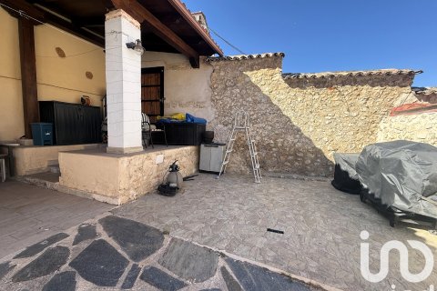 Huvila myytävänä Los Santos de la Humosa, Madrid, Espanja, 3 makuuhuonetta, 323 m2 No. 153044 - kuva 2