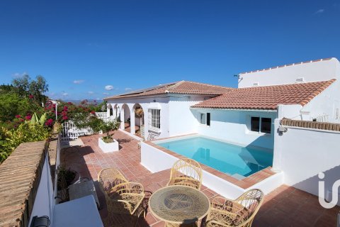 Talo Canillas de Aceituno, Malaga, Espanja 4 makuuhuonetta, 320 m2 No. 153039