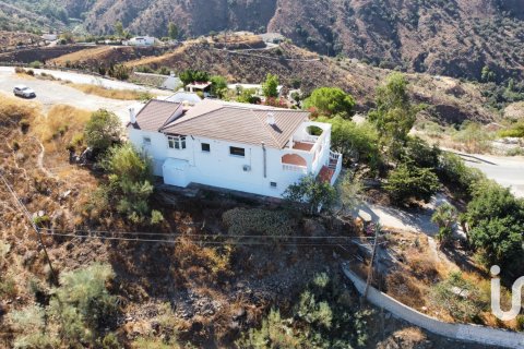 Talo myytävänä Canillas de Aceituno, Malaga, Espanja, 4 makuuhuonetta, 320 m2 No. 153039 - kuva 28