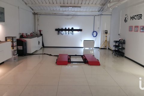 Продажа коммерческой недвижимости в Леон, Испания 252м2 №153040 - фото 4