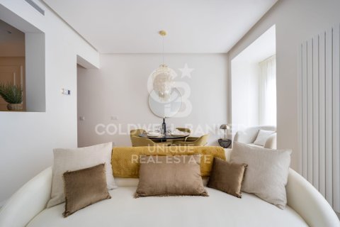 Apartamento en venta en Madrid, España 2 dormitorios, 98 m2 No. 156822 - foto 4