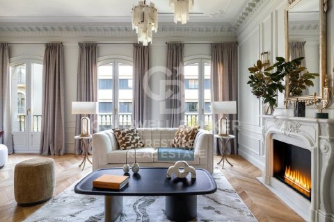 Kattohuoneisto Barcelona, Espanja 3 makuuhuonetta, 198 m2 No. 156825