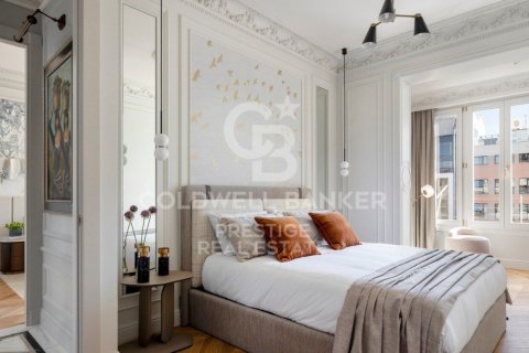 Penthouse w Barcelona, Hiszpania 3 sypialnie, 198 mkw. nr 156825 – zdjęcie 13