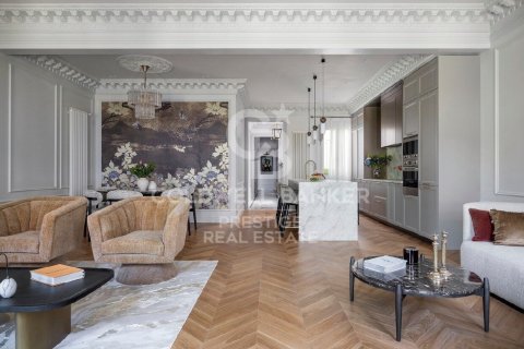 Продажа пентхауса в Барселона, Испания 3 спальни, 198м2 №156825 - фото 3