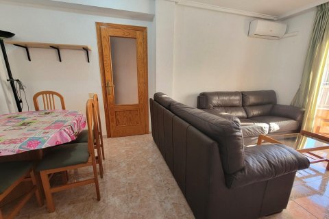 Apartment for sale in Torrevieja, Alicante, Spain 3 bedrooms, 90 sq.m. No. 146415 - photo 17