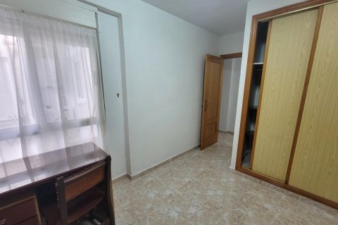 Apartment for sale in Torrevieja, Alicante, Spain 3 bedrooms, 90 sq.m. No. 146415 - photo 27