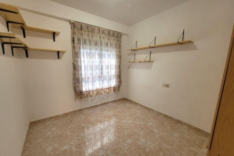 Apartment for sale in Torrevieja, Alicante, Spain 3 bedrooms, 90 sq.m. No. 146415 - photo 25