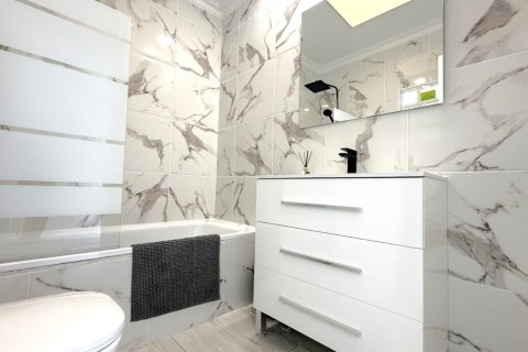 Kamienica w Alicante, Hiszpania 2 sypialnie, 83 mkw. nr 146417 – zdjęcie 27