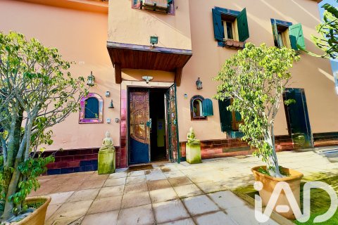 Сasa en venta en Guillena, Sevilla, España 6 dormitorios, 477 m2 No. 152416 - foto 2