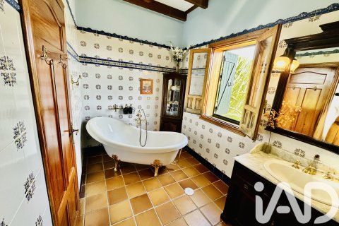 Сasa en venta en Guillena, Sevilla, España 6 dormitorios, 477 m2 No. 152416 - foto 23