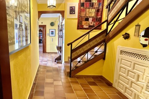 Сasa en venta en Guillena, Sevilla, España 6 dormitorios, 477 m2 No. 152416 - foto 11