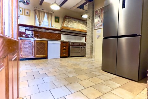 Сasa en venta en Guillena, Sevilla, España 6 dormitorios, 477 m2 No. 152416 - foto 29