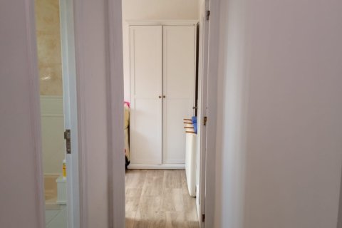 Сasa en venta en Castellón de la Plana, Castellón, España 6 dormitorios, 200 m2 No. 152417 - foto 9