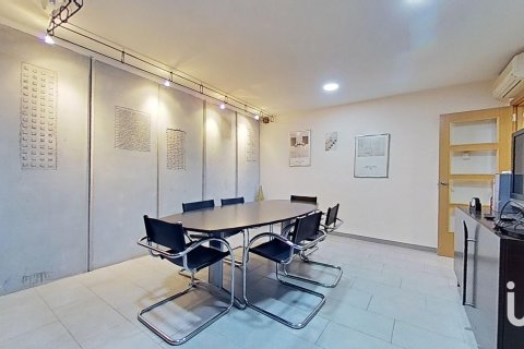 Продажа коммерческой недвижимости в Вила-Реаль, Кастельон, Испания 3 спальни, 85м2 №186115 - фото 11