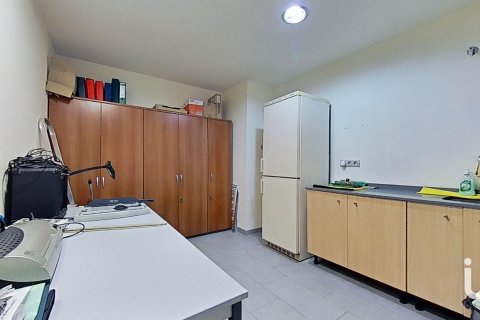 Продажа коммерческой недвижимости в Вила-Реаль, Кастельон, Испания 3 спальни, 85м2 №186115 - фото 16