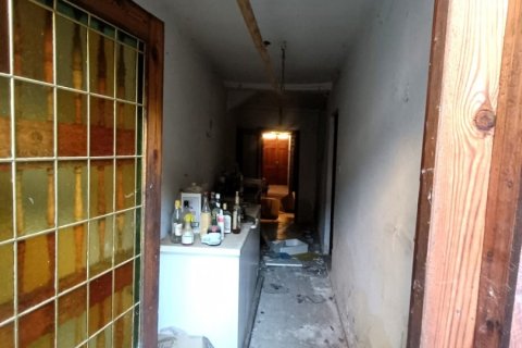 House for sale in Sahagun, Leon, Spain 4 bedrooms, 206 sq.m. No. 186114 - photo 4