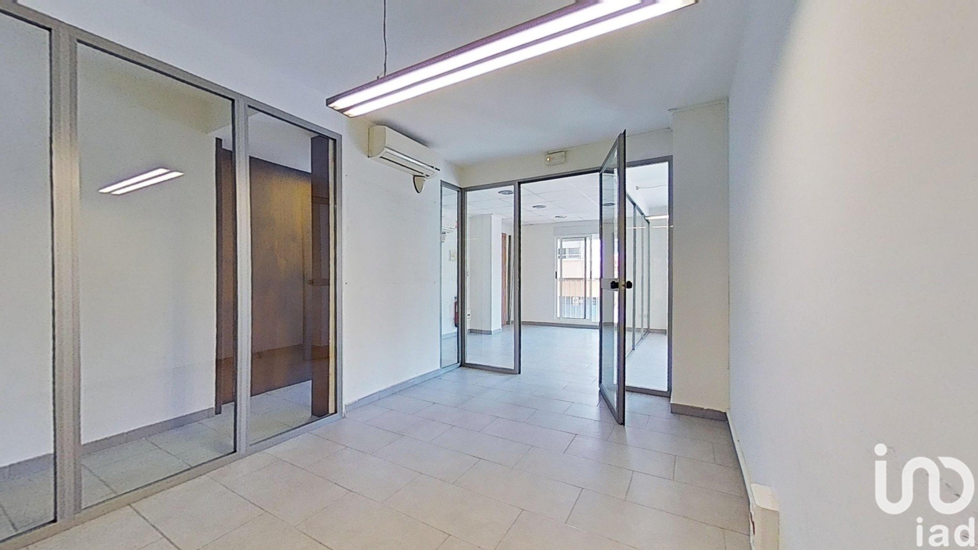 Liikekiinteistö Vila-real, Castellon, Espanja 2 makuuhuonetta, 89 m2 No. 186116