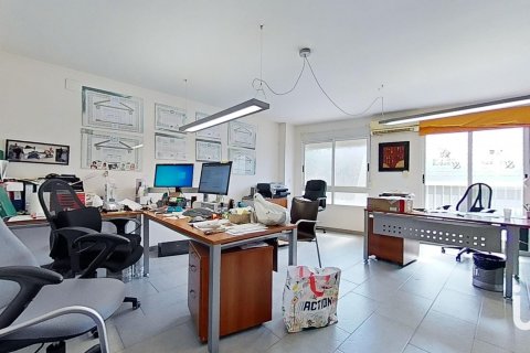 Lokal usługowy w Vila-real, Castellon, Hiszpania 2 sypialnie, 89 mkw. nr 186116 – zdjęcie 13