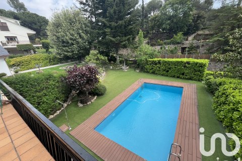 Talo Aiguafreda, Barcelona, Espanja 5 makuuhuonetta, 349 m2 No. 153468